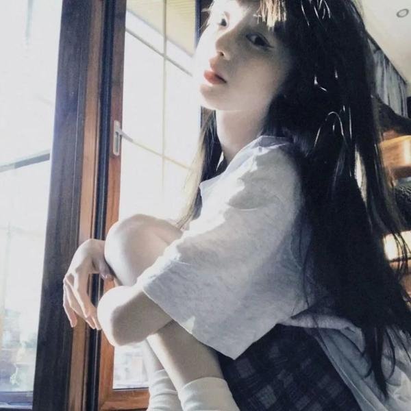女警出更